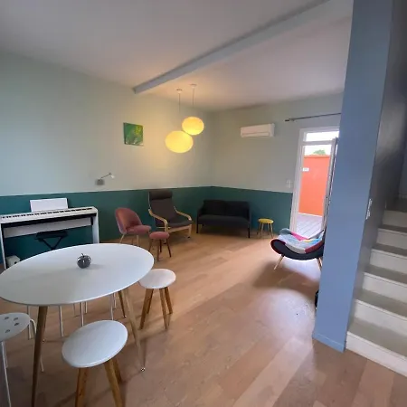 펜션 Independent Air-conditioned Medoc House